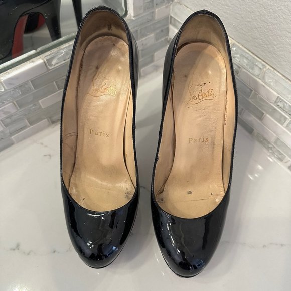 Christian Louboutin Round Toe Black Pumps | Size 36.5 | Fair Condition - Picture 4 of 10